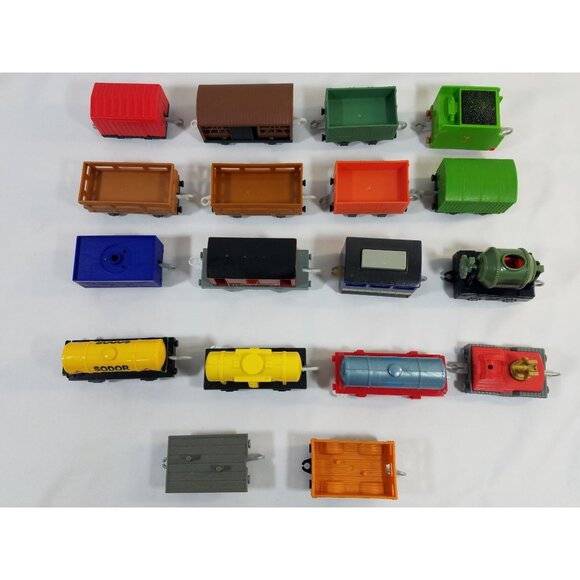 Thomas Trackmaster Train Cars Cargo Mixed Lot 18 replacements Sodor Brake Fuel - Picture 13 of 15